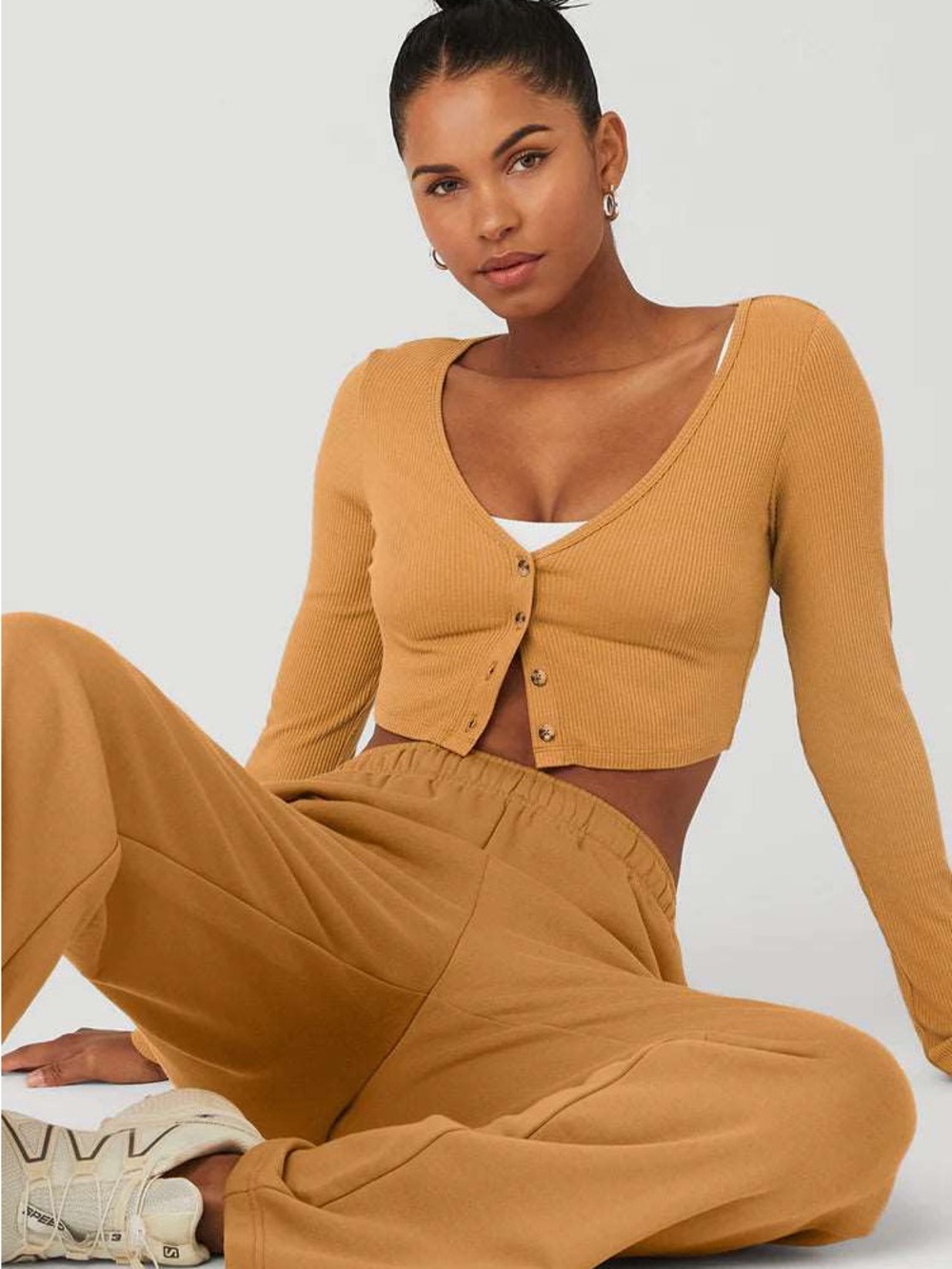 Ribbed Cropped Whisper Cardigan in Toffee